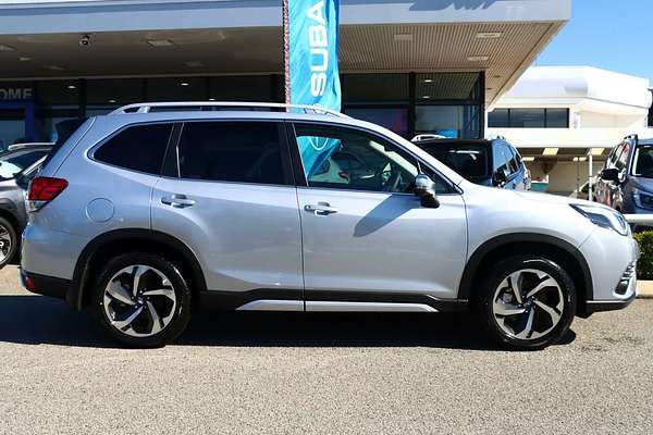 2024 Subaru Forester 2.5i-S S5