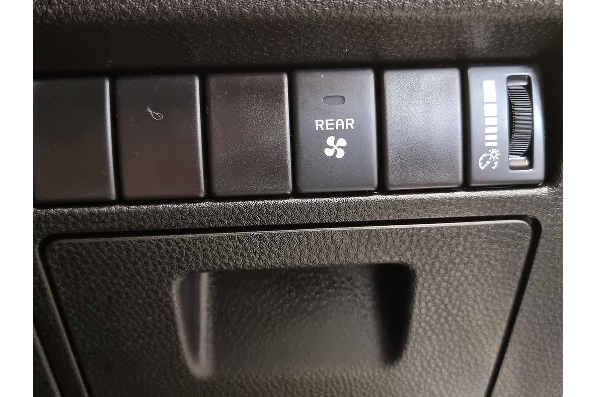 2024 Isuzu MU-X LS-M