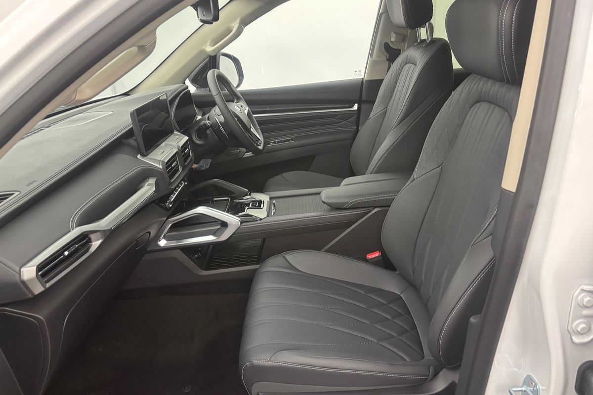2025 LDV D90 Executive SV9A