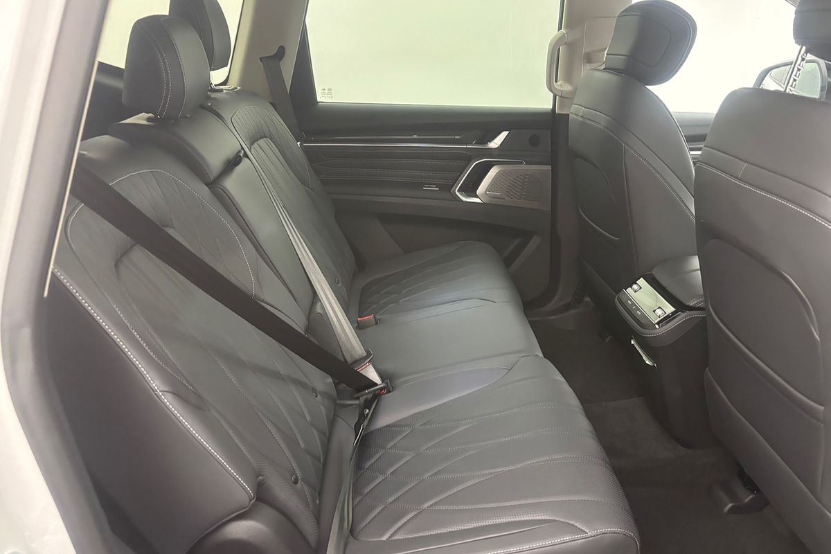 2025 LDV D90 Executive SV9A