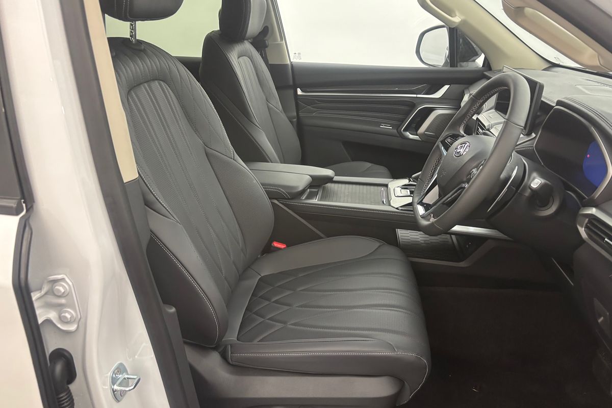 2025 LDV D90 Executive SV9A