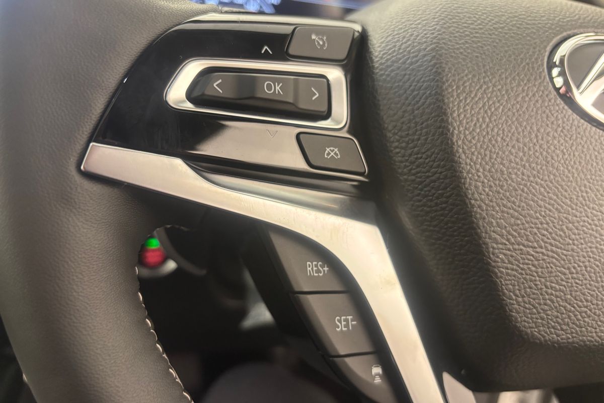 2025 LDV D90 Executive SV9A