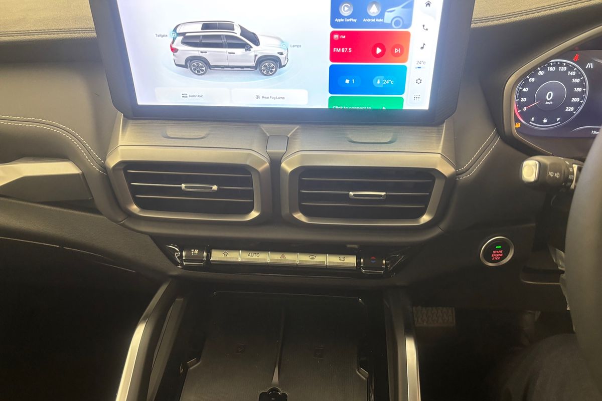 2025 LDV D90 Executive SV9A