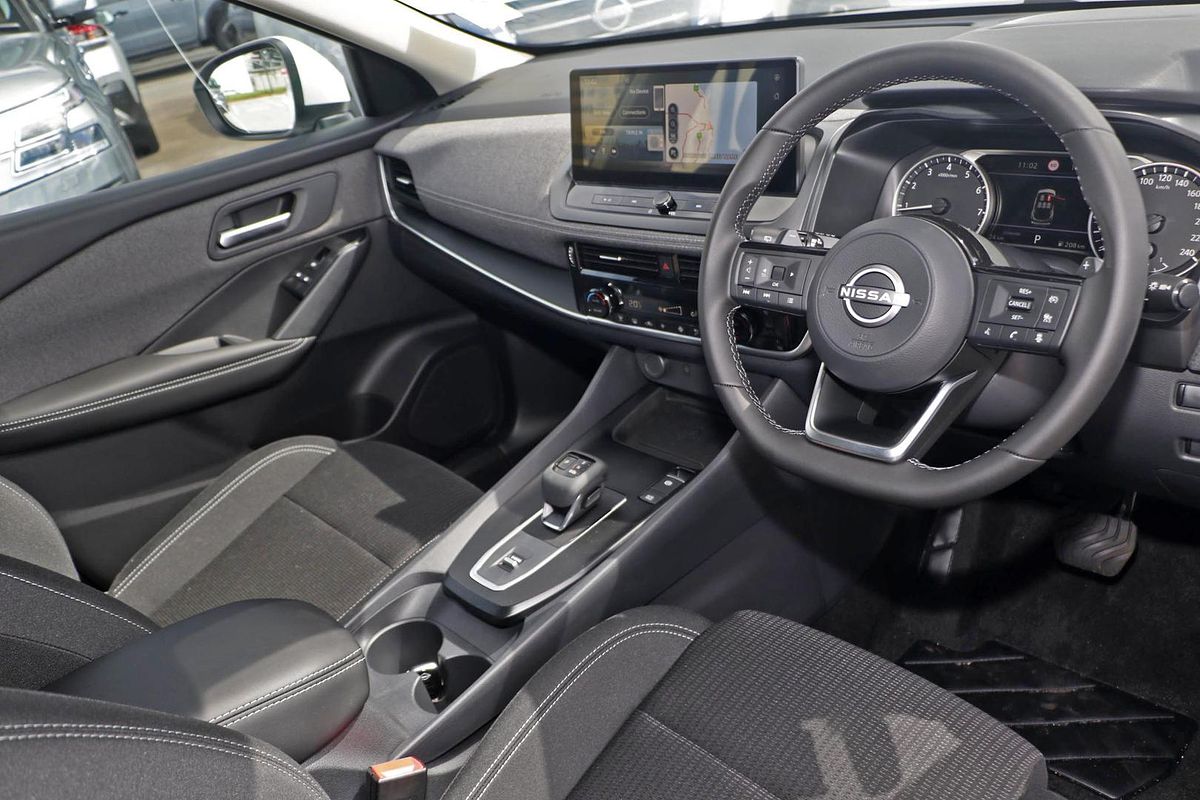 2025 Nissan QASHQAI ST-L J12