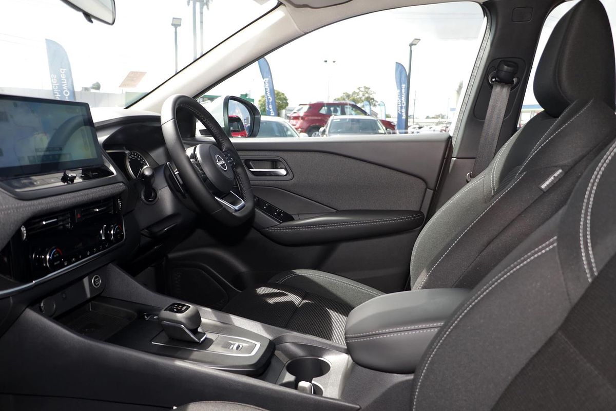 2025 Nissan QASHQAI ST-L J12