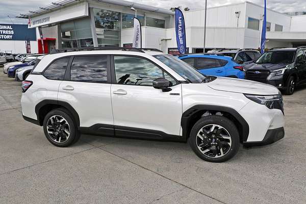 2025 Subaru Forester Hybrid S6