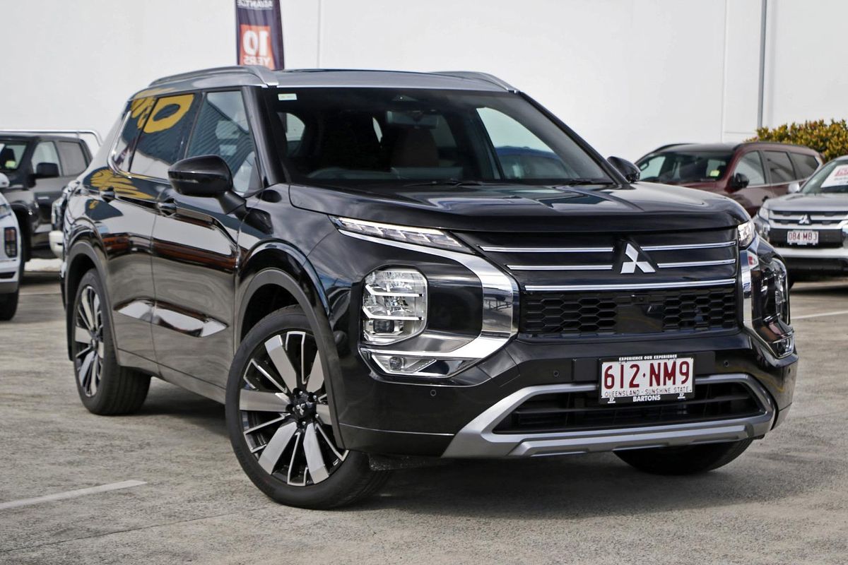 2025 Mitsubishi Outlander Exceed Tourer ZM