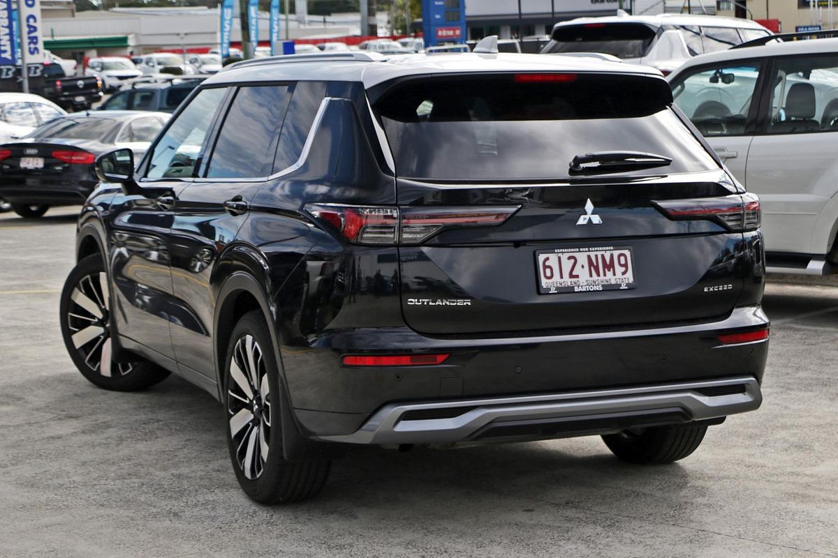 2025 Mitsubishi Outlander Exceed Tourer ZM