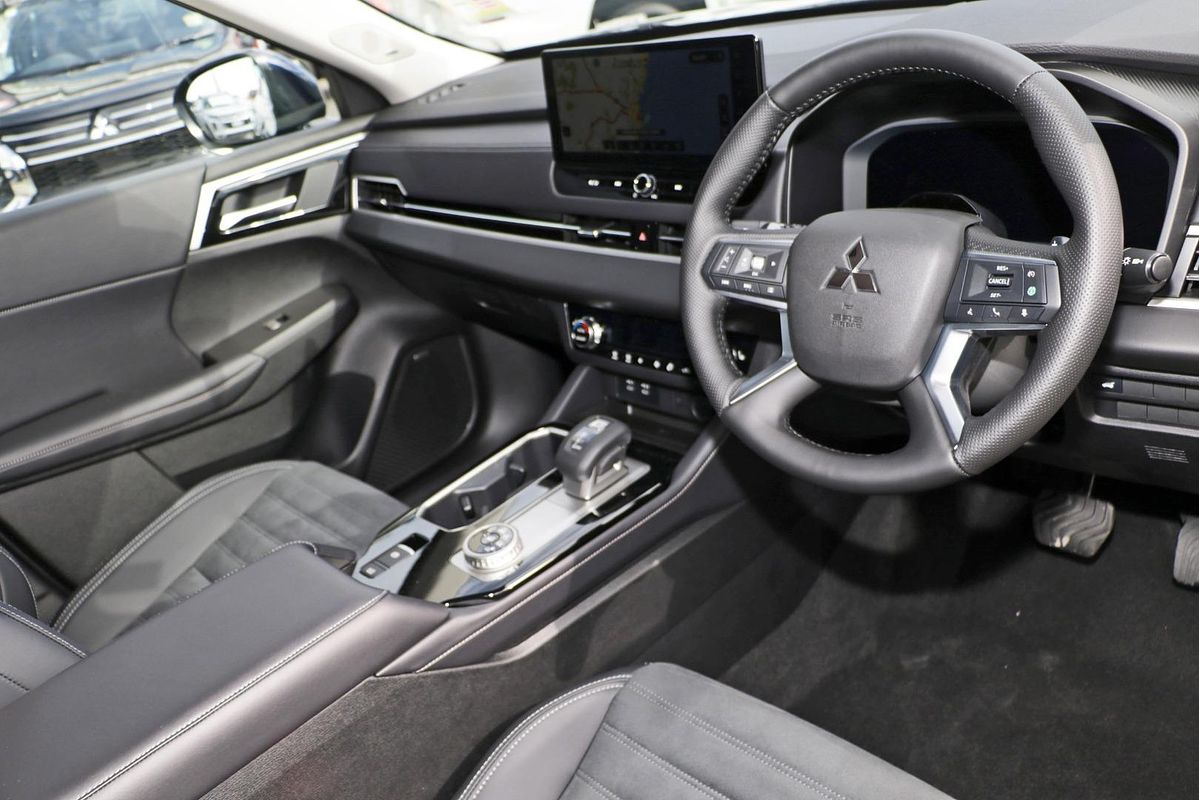 2025 Mitsubishi Outlander Aspire ZM