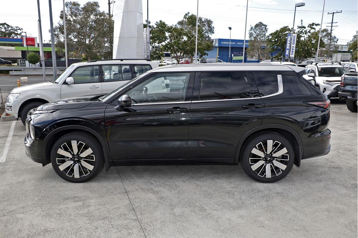 2025 Mitsubishi Outlander Exceed Tourer ZM