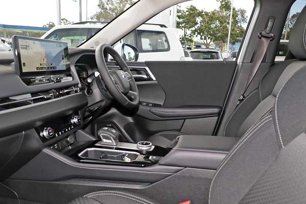 2025 Mitsubishi Outlander LS ZM