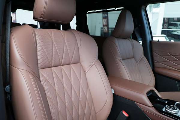 2025 Mitsubishi Outlander Exceed Tourer ZM