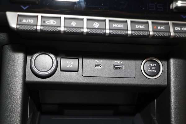 2024 Mitsubishi Triton GSR MV 4X4