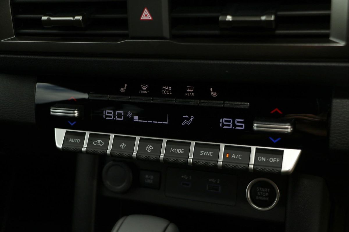 2024 Mitsubishi Triton GSR MV 4X4