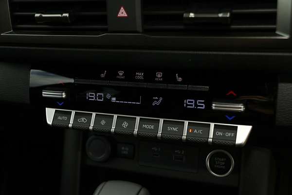 2024 Mitsubishi Triton GSR MV 4X4