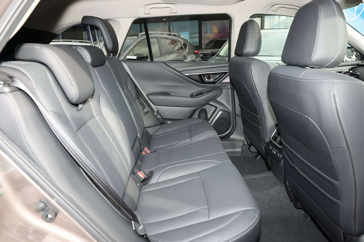 2025 Subaru Outback AWD Touring 6GEN