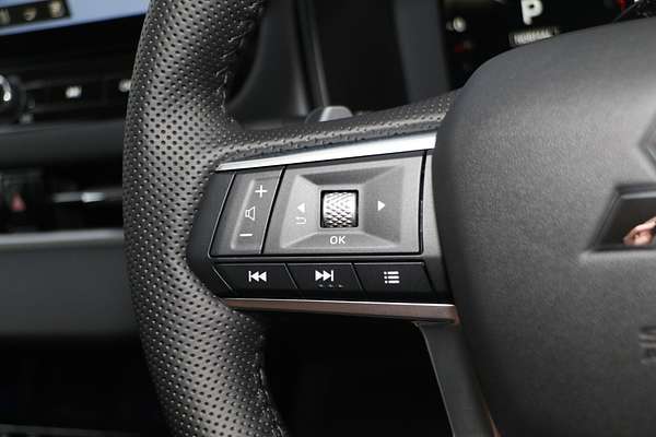 2025 Mitsubishi Outlander LS ZM