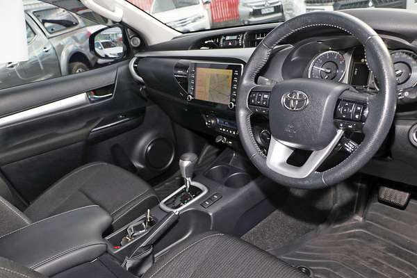 2021 Toyota Hilux SR5 GUN126R 4X4