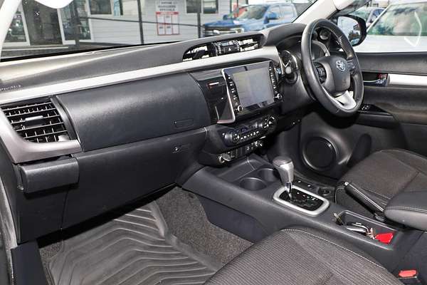 2021 Toyota Hilux SR5 GUN126R 4X4