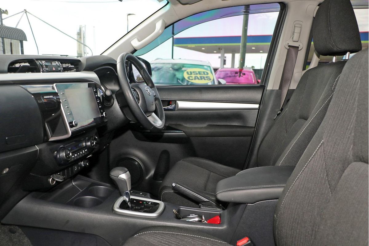 2021 Toyota Hilux SR5 GUN126R 4X4