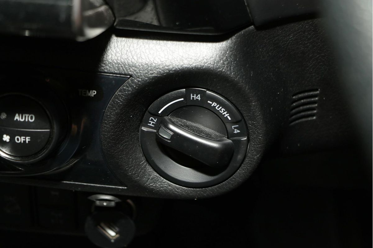 2021 Toyota Hilux SR5 GUN126R 4X4