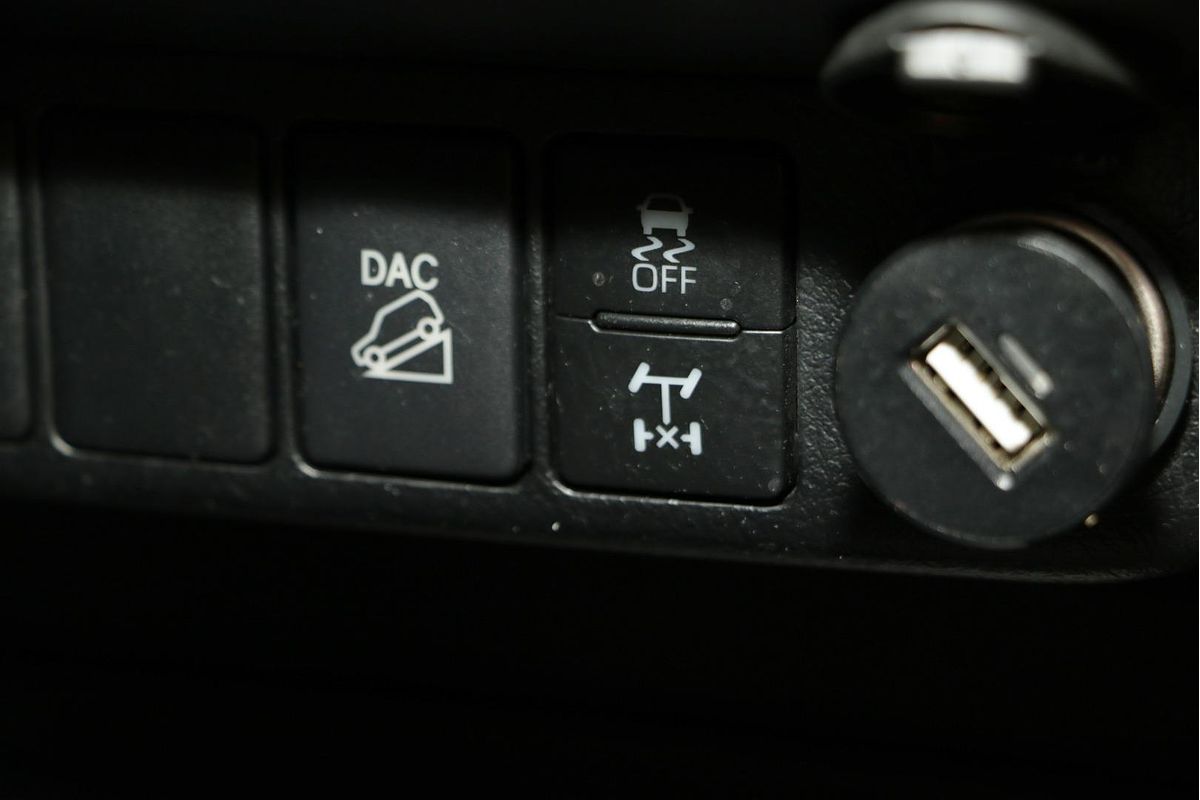 2021 Toyota Hilux SR5 GUN126R 4X4