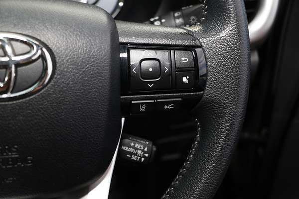 2021 Toyota Hilux SR5 GUN126R 4X4