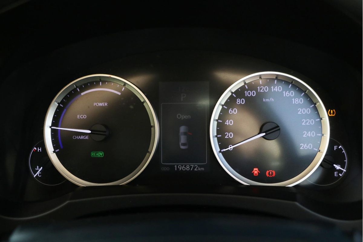 2014 Lexus IS IS300h Luxury AVE30R