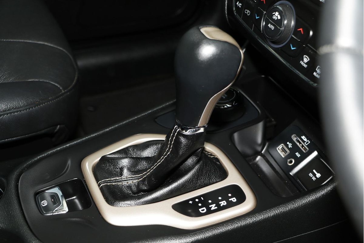 2015 Jeep Cherokee Longitude KL