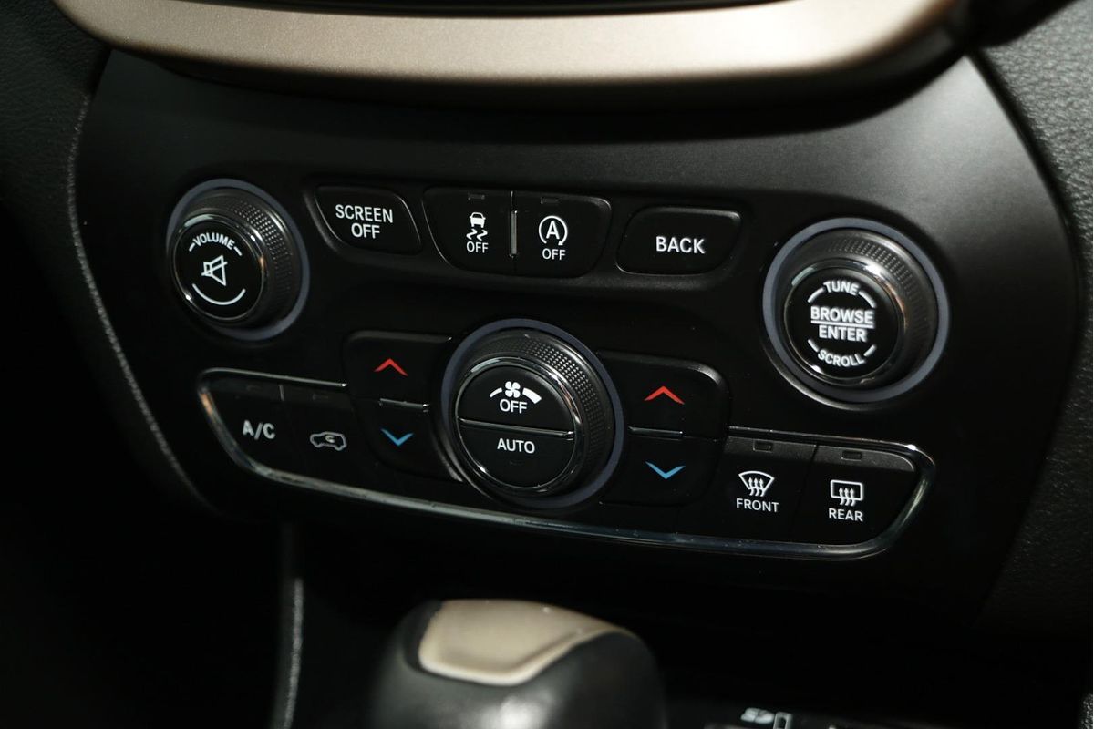 2015 Jeep Cherokee Longitude KL