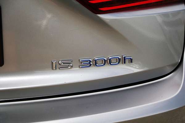 2014 Lexus IS IS300h Luxury AVE30R