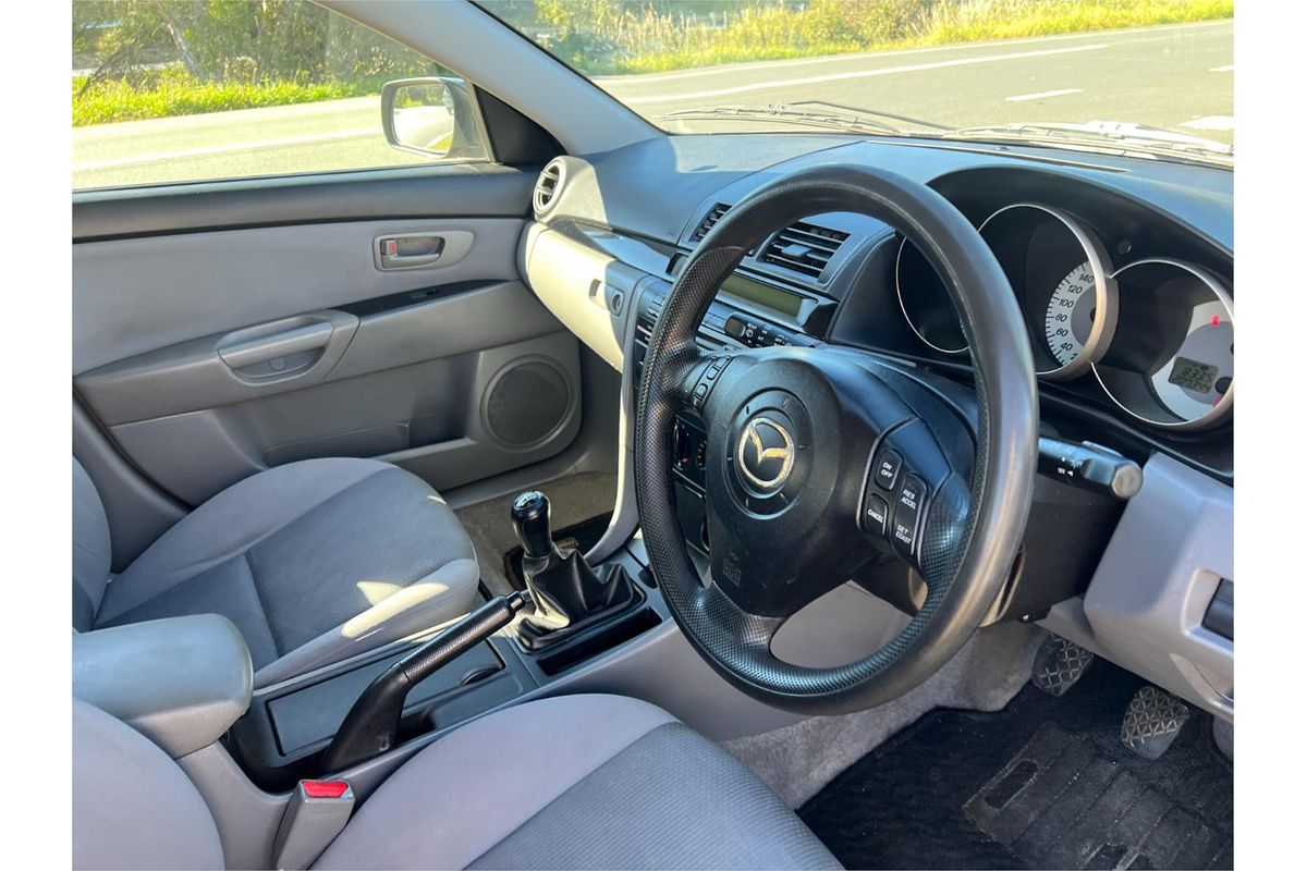 2006 Mazda 3 Neo BK10F2