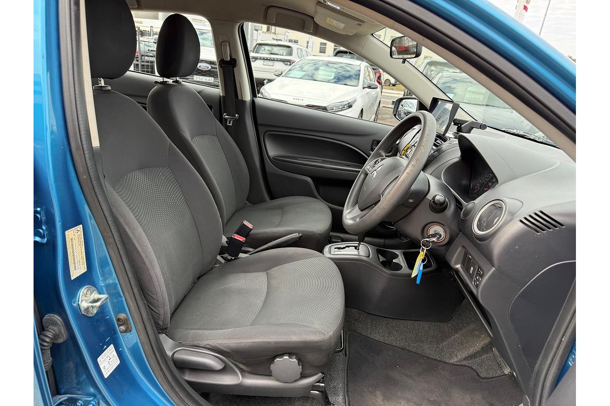 2014 Mitsubishi Mirage ES LA