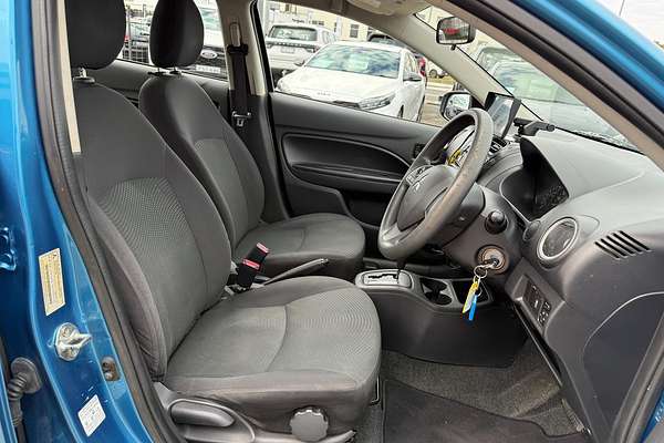 2014 Mitsubishi Mirage ES LA
