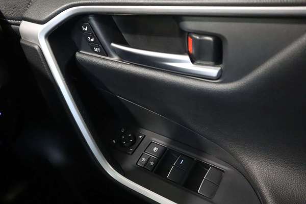 2020 Toyota RAV4 Cruiser AXAH54R