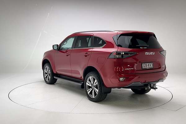 2024 Isuzu MU-X LS-T