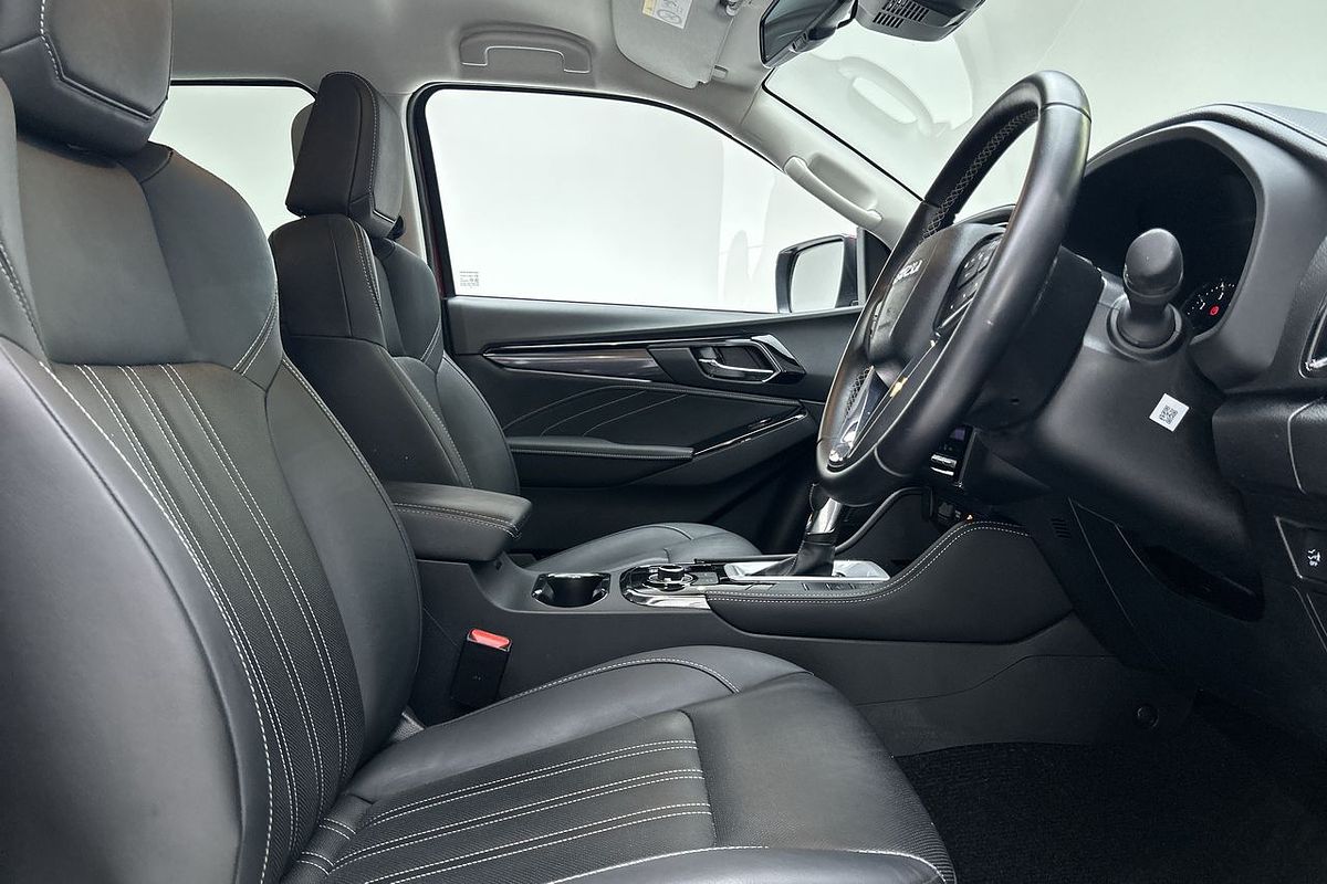 2024 Isuzu MU-X LS-T