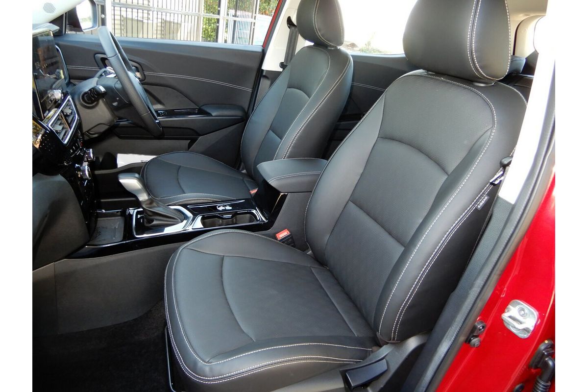 2025 Mahindra XUV 3XO AX7L