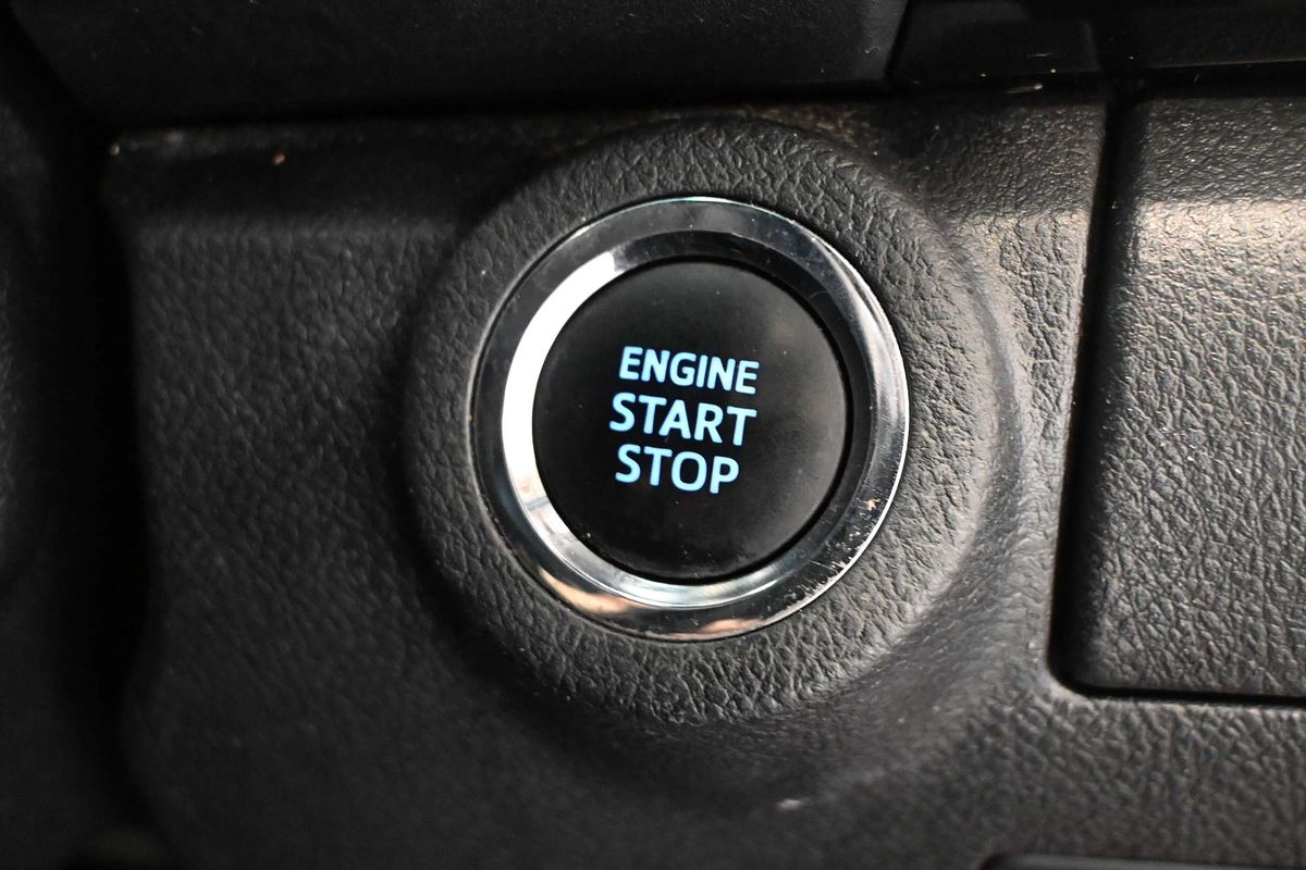 2020 Toyota Hilux Rugged X GUN126R 4X4