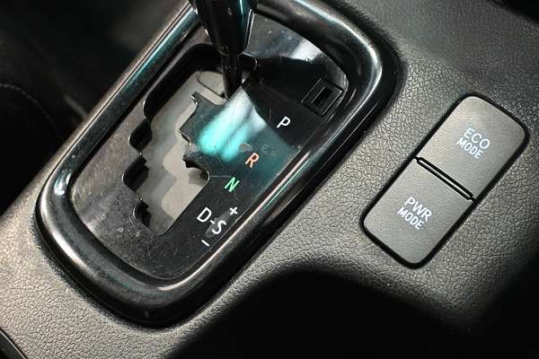 2020 Toyota Hilux Rugged X GUN126R 4X4