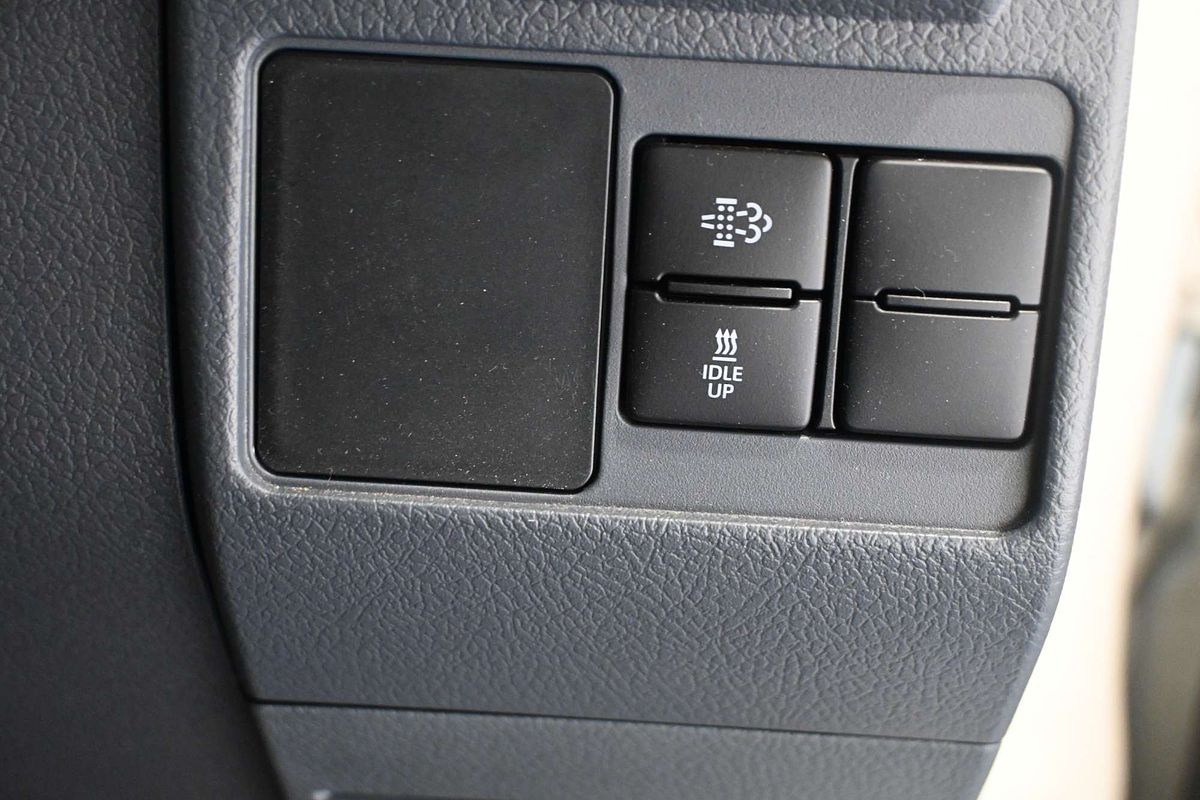2024 Toyota Landcruiser GXL VDJL79R
