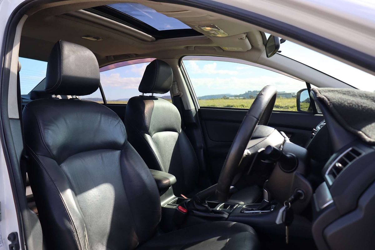 2015 Subaru Impreza 2.0i-S (AWD) MY14