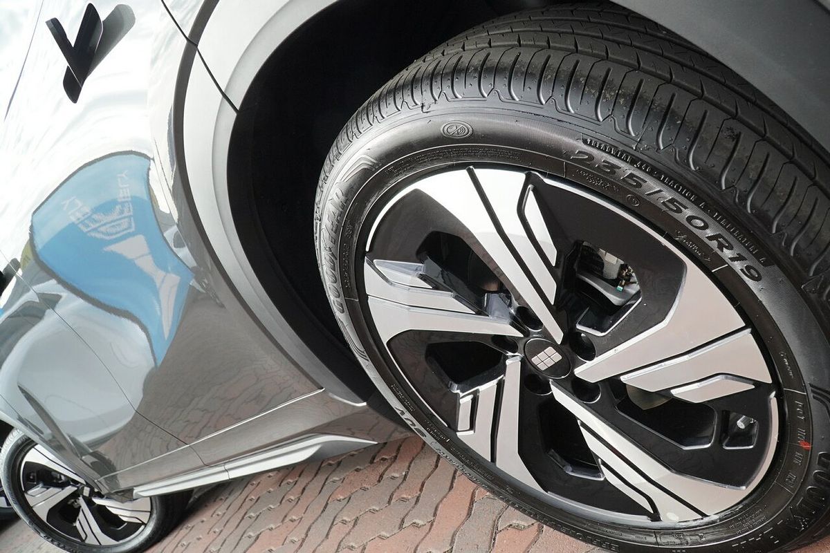 2025 Geely EX5 Inspire E245