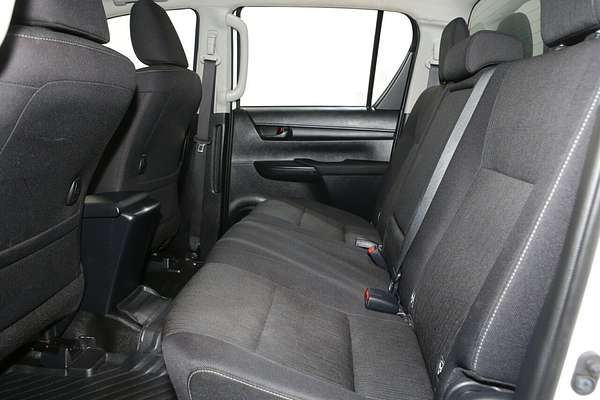 2024 Toyota Hilux SR GUN126R 4X4