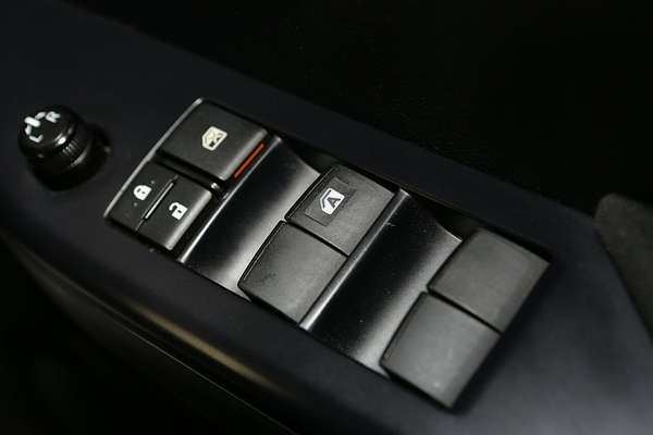 2024 Toyota Hilux SR GUN126R 4X4