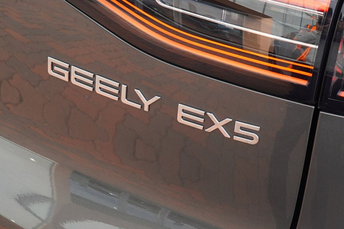 2025 Geely EX5 Inspire E245