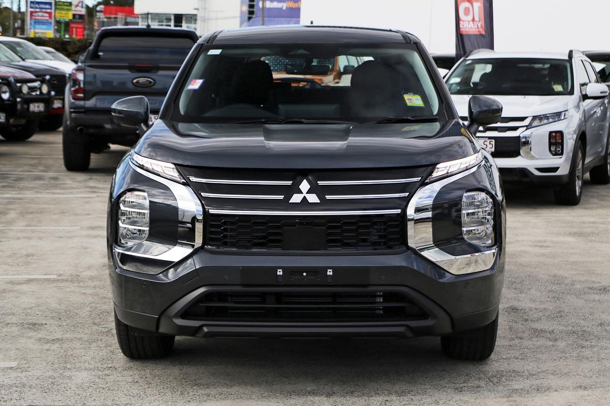 2025 Mitsubishi Outlander ES ZM