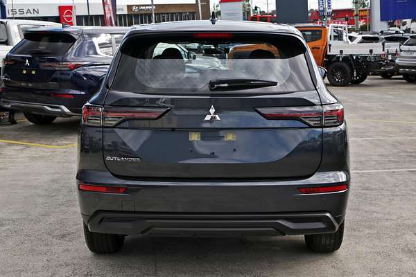 2025 Mitsubishi Outlander ES ZM