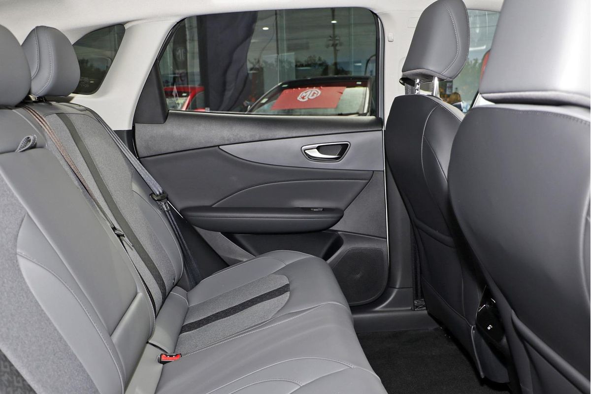 2025 MG MGS5 EV Essence 62 ZS3EM