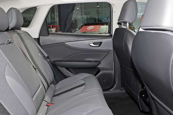 2025 MG MGS5 EV Essence 62 ZS3EM